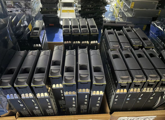 SAS van de de Schijfplank Ds4246 600gb 2,5 0B31722 15K 6Gbps van X90-412B-R6 Netapp Ds4243
